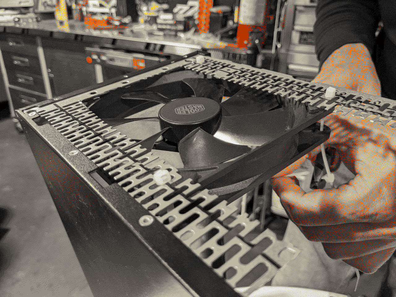 picture of fan mounted on pc